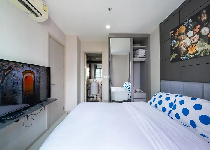 Luxurious With Train Access * Bangkok