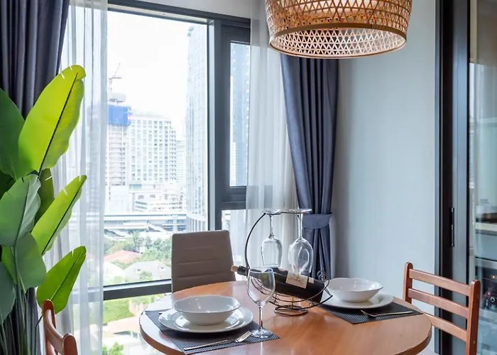 Luxurious With Train Access * Bangkok