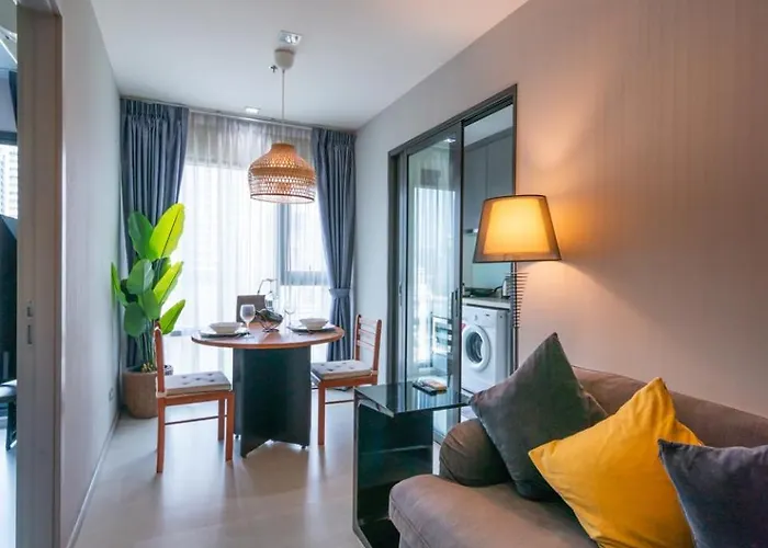 Apartment Luxurious With Train Access